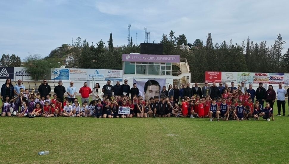 Erdal Abit Anı Koşusu büyük ilgi gördü: Öğrenci ve halk Lefke'de buluştu!