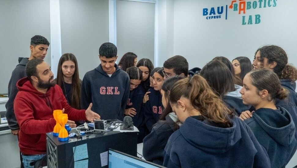 BAÜ Kıbrıs, GKL son sınıf öğrencilerini bilim, teknoloji ve kariyer odaklı tanıtım etkinliğinde ağırladı