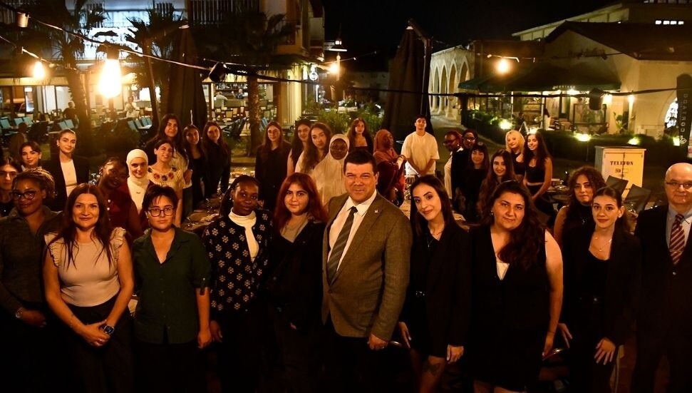 DAÜ, “Geek Girl Dinner” etkinliğiyle kadın STEM öğrencilerini destekledi