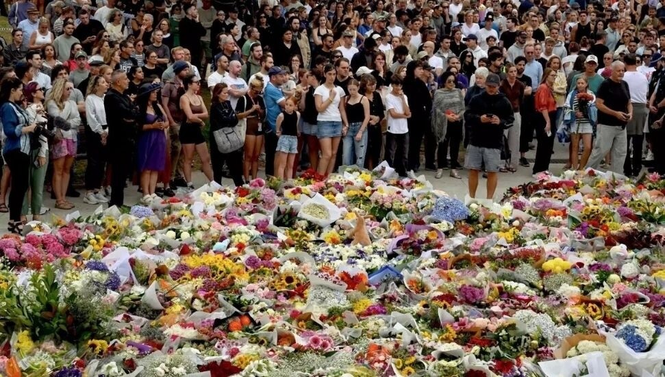 Father and Son Gunmen Kill 15 at Jewish Festival on Australia’s Bondi Beach