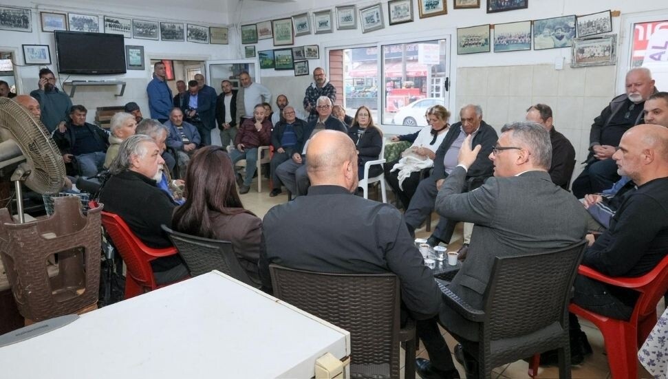 Cumhurbaşkanı Erhürman İskele’de muhtarlar ve yurttaşlarla buluştu