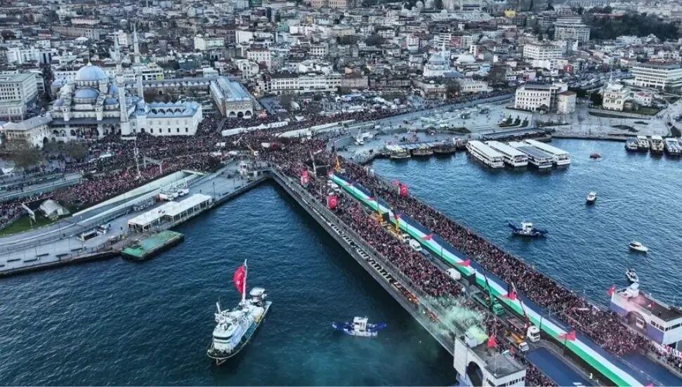 Yılın ilk gününde İstanbul'dan dünyaya Gazze mesajı: 500 binden fazla insan katıldı