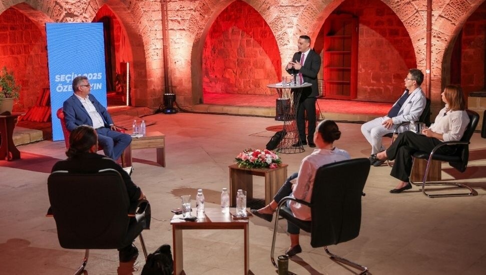 Tufan Erhürman: Müzakere süreçleri daima Türkiye ile eşgüdüm içinde oldu, yine öyle sürecektir!