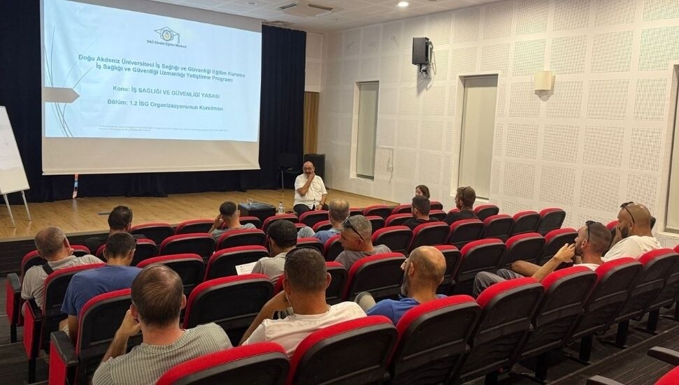 DAÜ-SEM’den Değirmenlik Akıncılar Belediyesi personeline iş sağlığı eğitimi