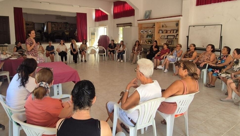 CTP Kadın Örgütü kadın derneklerini ziyaret etti: Cumhurbaşkanlığı ve kadınların sorunları ele alındı