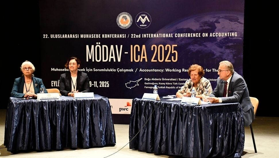 DAÜ’de 22. Uluslararası Muhasebe Konferansı başladı: Tema "Gelecek İçin Sorumlulukla Çalışmak"