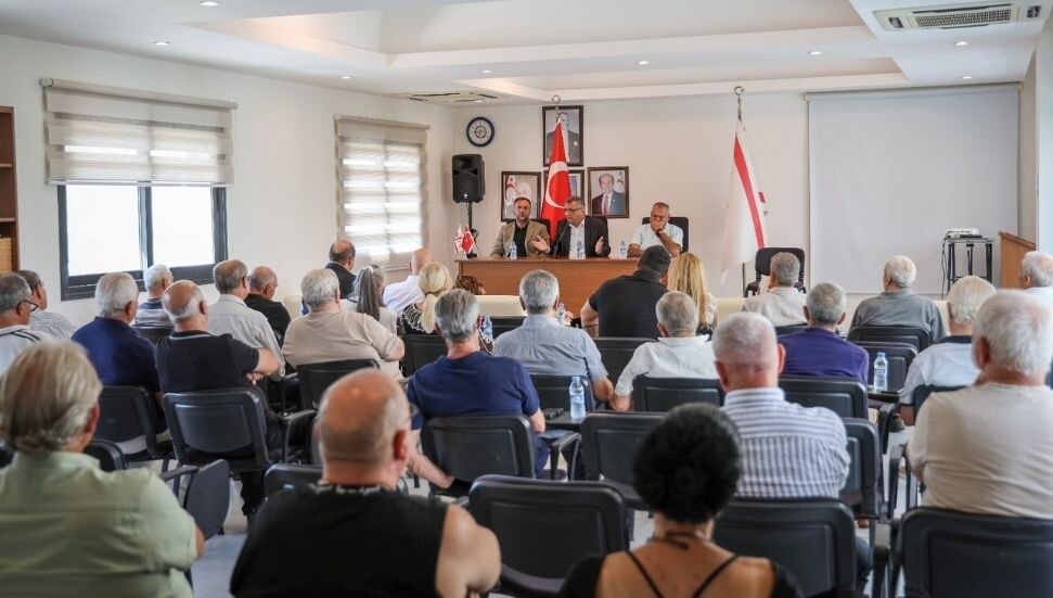 Erhürman, Emekliler Derneği’ni ziyaret etti: Doğru, temiz ve şeffaf bir temsiliyet istiyoruz!