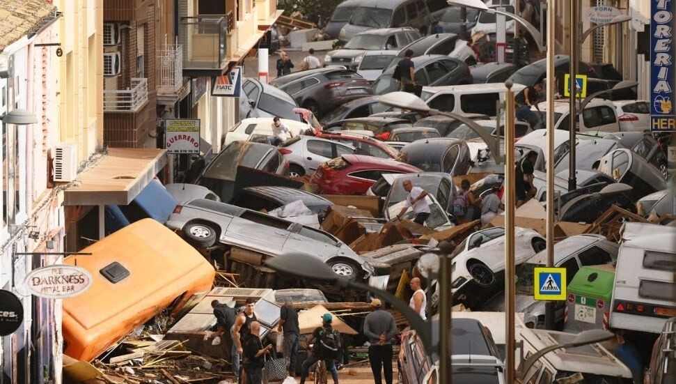 Valensiya özerk hükümet başkanı Mazon sel felaketi baskıları sonrası istifa etti