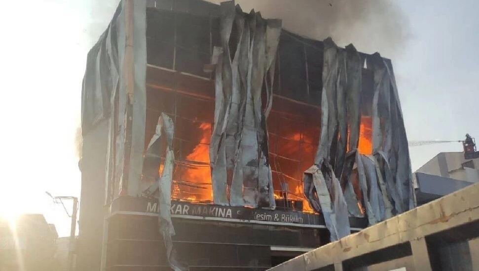 Kocaeli'deki kozmetik fabrikası yangınında 8 zanlı daha gözaltında