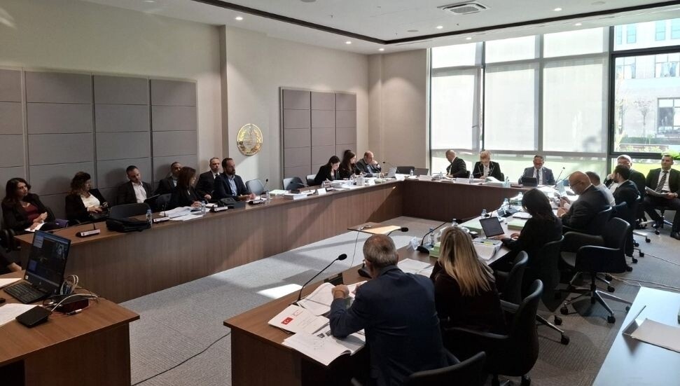 Başbakanlık bütçesi komitede tartışıldı: İhaleler, personel ve yatırımlar gündemde