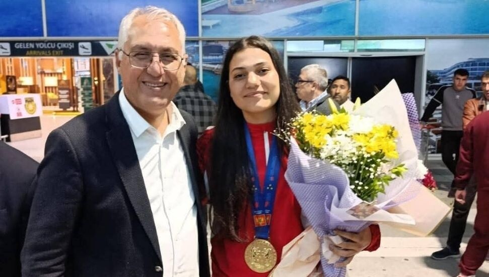 Milli sporcu Sedef Nergiz boksta Türkiye şampiyonu oldu