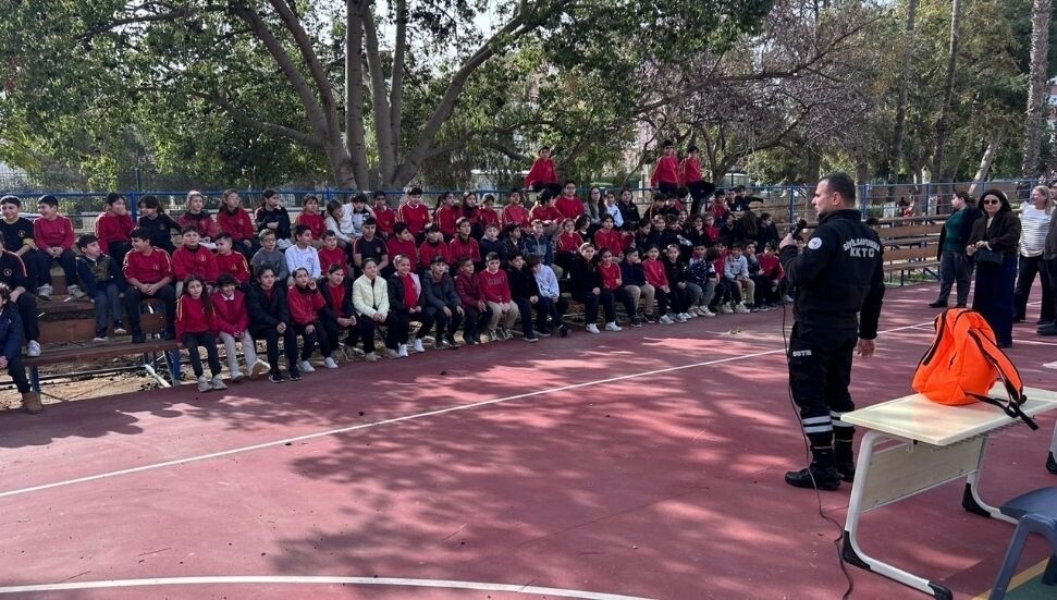 Sivil Savunma’dan öğrencilere “Afete Hazır Okul” eğitimi