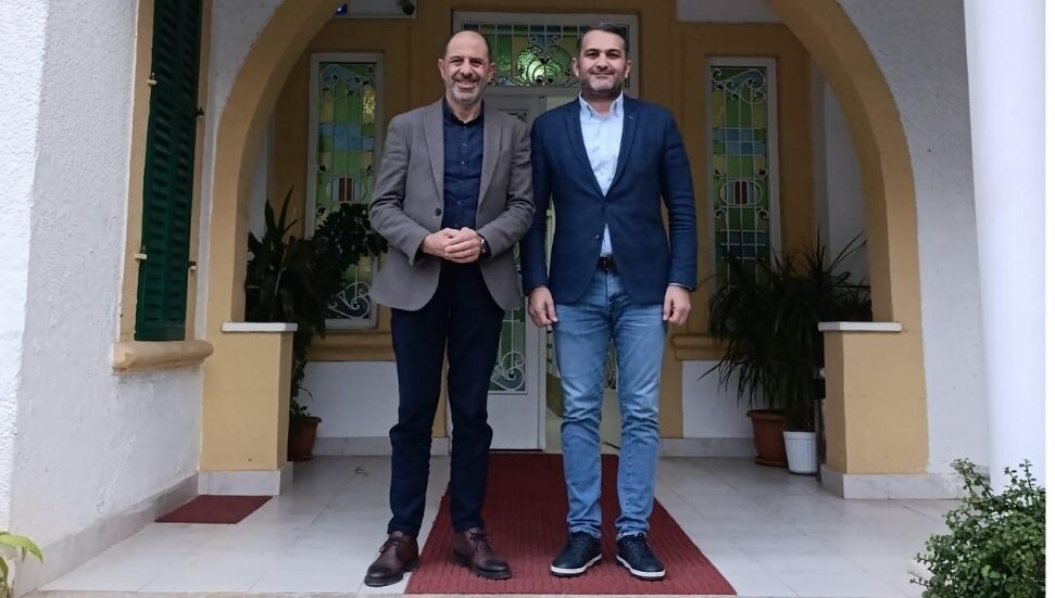 Kudret Özersay, Mahmut Erden'in Halkın Partisi’ne katıldığını duyurdu