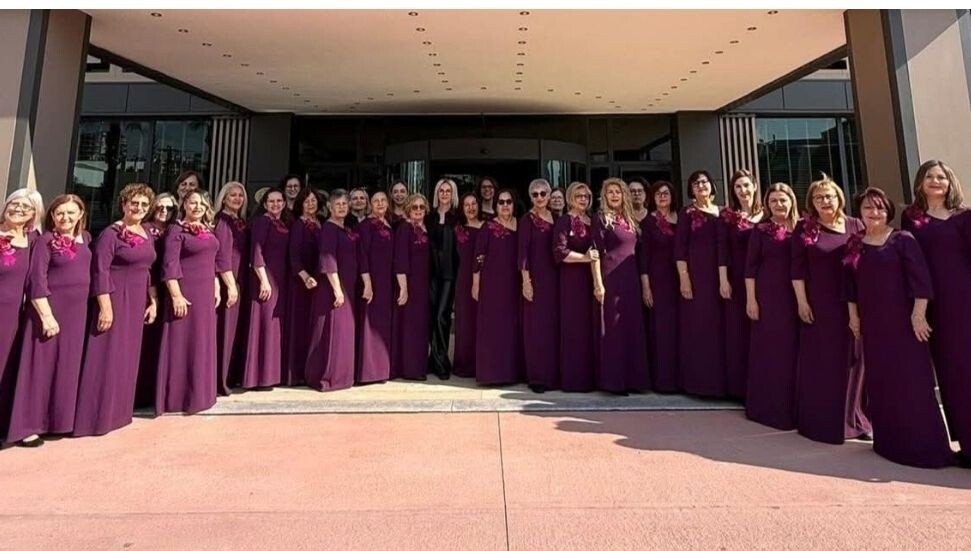 MAKAMER Seslerin Özgürlüğü Kadınlar Korosu’na Mersin’de konser verdi