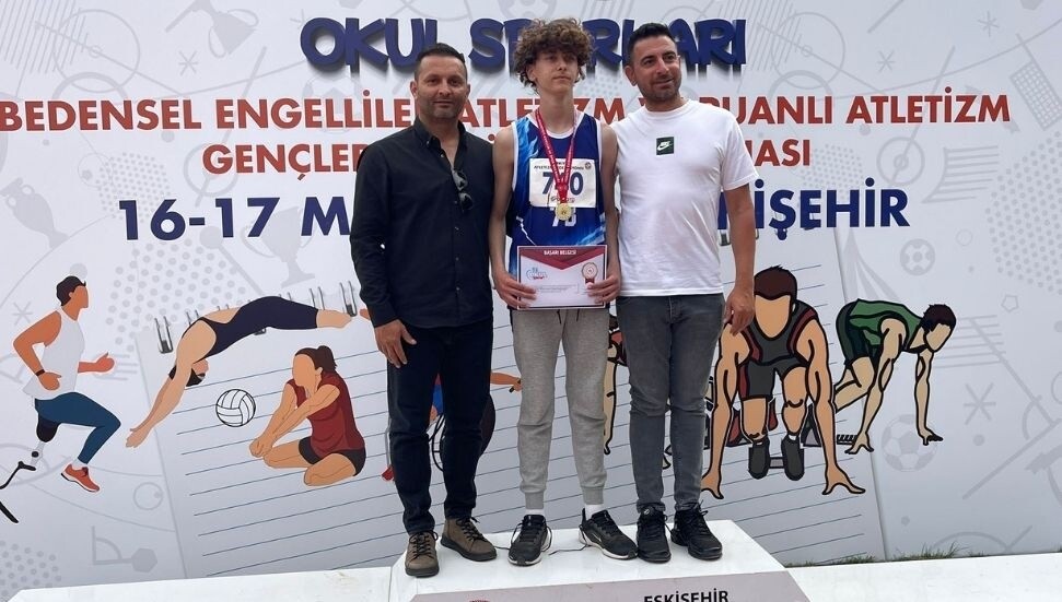 Erdinç İnçay, en iyi derecesiyle Türkiye Liseler Atletizm Final Yarışları’nda ilk gününde birinciliği paylaştı