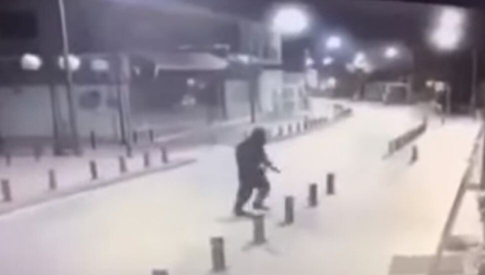 Rum kamuoyunda "başkanlık affı" tartışması: Ağır suçlardan hükümlü mahkuma tahliye yolu açıldı
