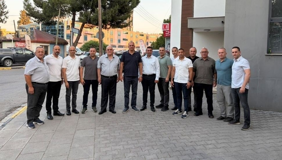 Polis Mensupları Derneği,  Polis Genel Müdürü Adalıer tarafından düzenlenen teşekkür yemeğine katıldı
