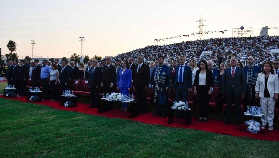 Çavuşoğlu, DAÜ'nün mezuniyet törenine katıldı: DAÜ, KKTC'nin dünyaya açılan kapısıdır