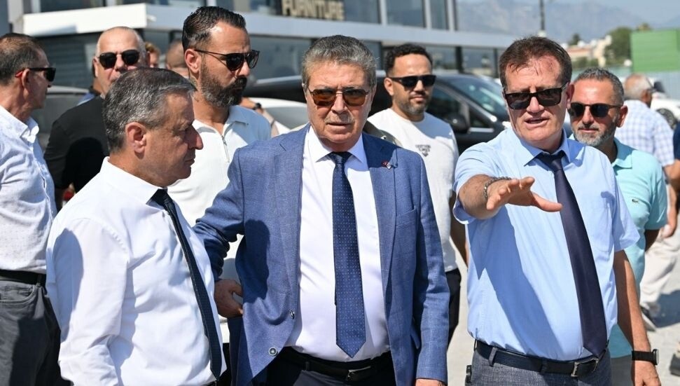 Üstel ve Arıklı, Girne-Çatalköy yolunda incelemelerde bulundu: İlk etap Ağustos'ta tamamlanacak