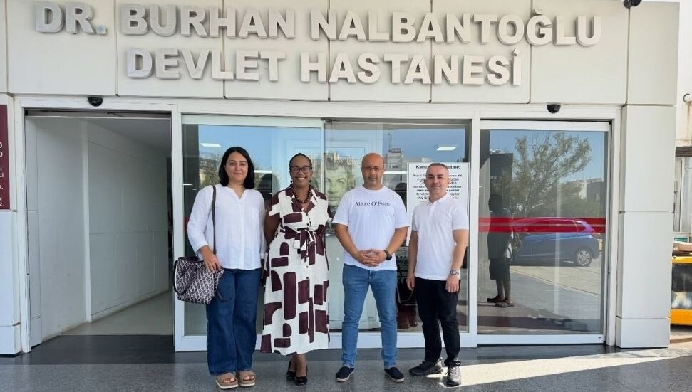 Dünya Tabipler Birliği Başkanı Kitulu, Dr. Burhan Nalbantoğlu Devlet Hastanesi'ni ziyaret etti