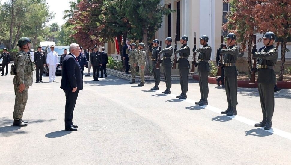 Türkiye Milli Savunma Bakanı Güler, KKTC'deki 28. Mekanize Piyade Tümen Komutanlığını ziyaret etti