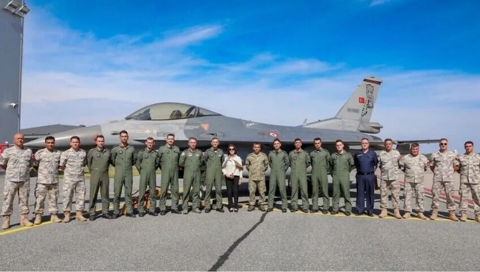 Türk F-16'ları NATO Geliştirilmiş Hava Polisliği Blok-72 nöbetini devraldı