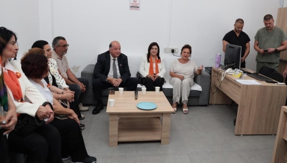 Zerrin Üstel, Dr. Burhan Nalbantoğlu Fizik Tedavi ve Rehabilitasyon Merkezi’ni ziyaret etti