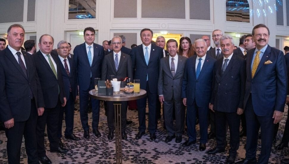 Ertuğruloğlu, TDT Genel Sekreteri Ömüraliyev’e KKTC’ye verdiği destek için teşekkür etti