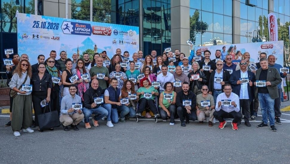 TDP heyeti, Ülker Lefkoşa Yarı Maratonu’na beraber kaydoldu: İyi gelecek için koşuyoruz