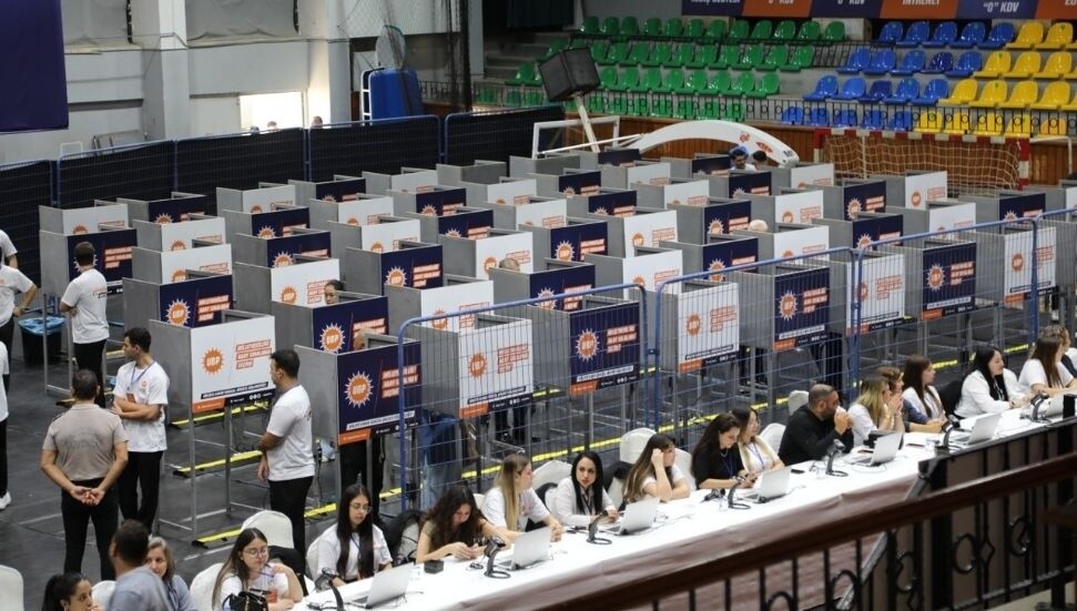 CANLI - UBP’de milletvekili adayları ve sıralamaları belirleniyor: Şimdiye kadar 562 oy kullanıldı