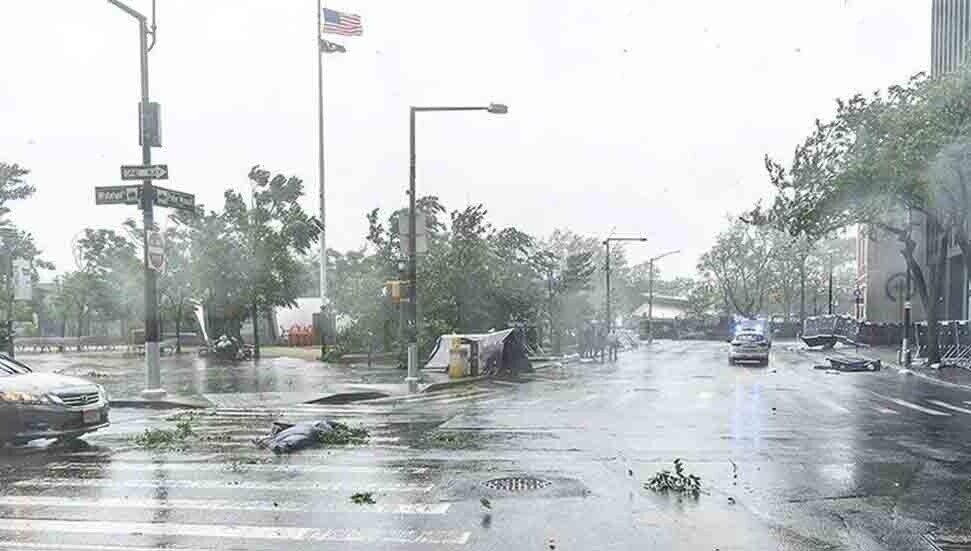 California'da fırtına öncesi OHAL ilan edildi