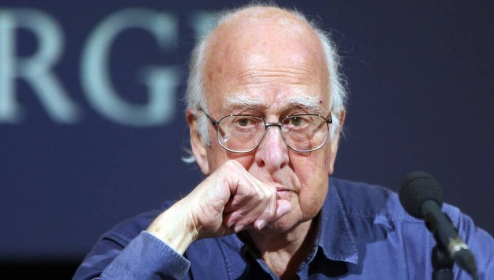 Nobel ödüllü fizikçi Peter Higgs hayatını kaybetti