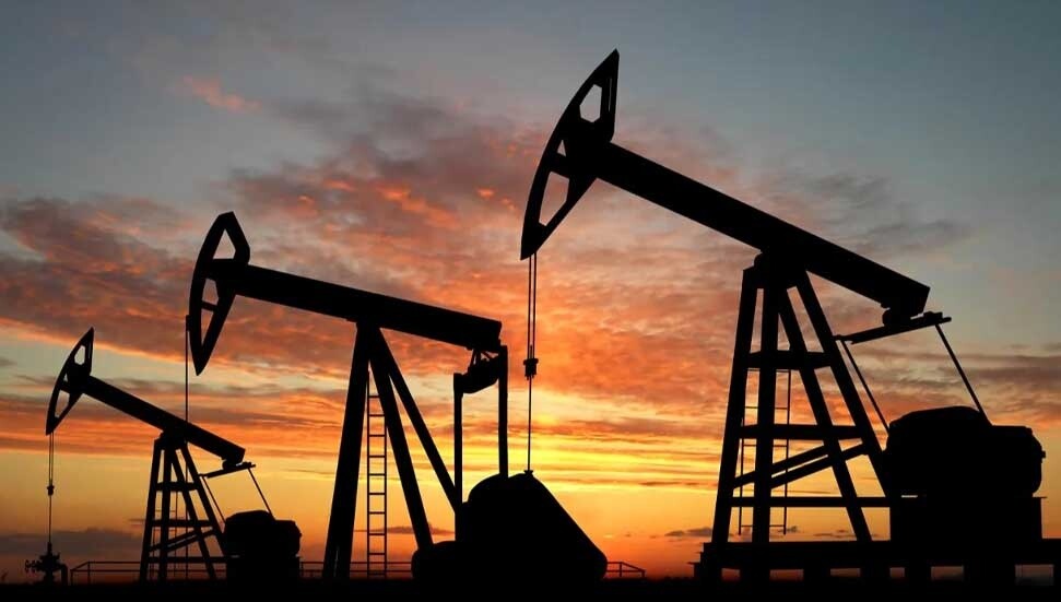 Petrolde tavan fiyat uygulaması Rusya'ya 34 milyar avroya mal oldu