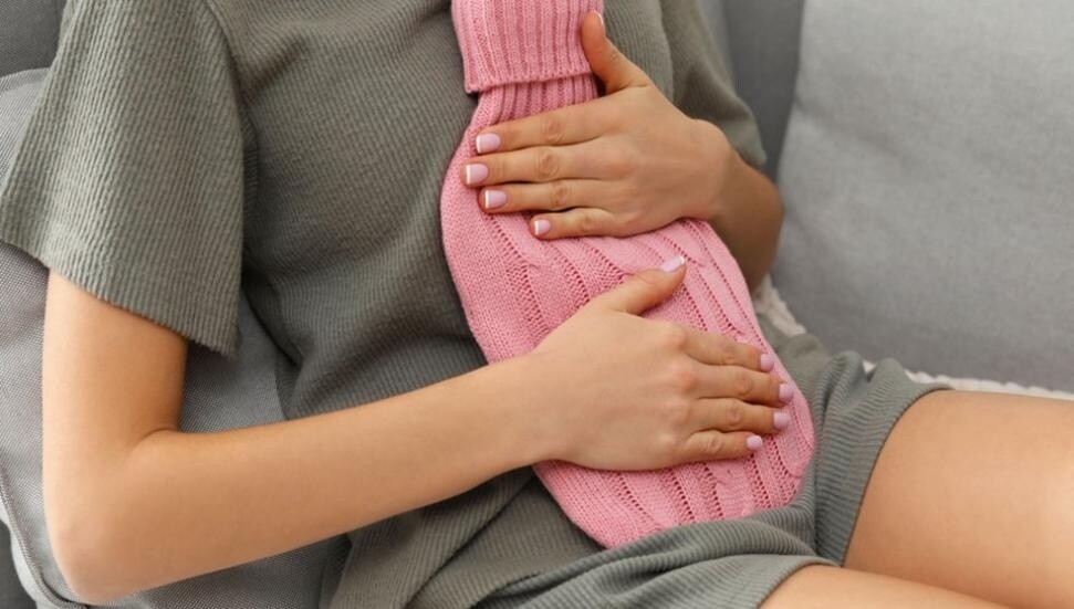 Çikolata kisti: 'Şiddetli regl ağrısı hastalık habercisi olabilir'