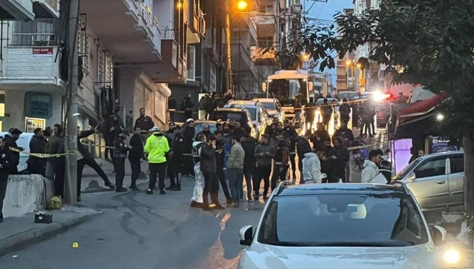 AK Parti seçim çalışmasında saldırı: 17 el ateş edildi, saldırganlar aranıyor