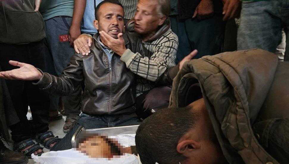 İsrail'in Gazze'nin kuzeyine düzenlediği iki saldırıda 88 Filistinli hayatını kaybetti