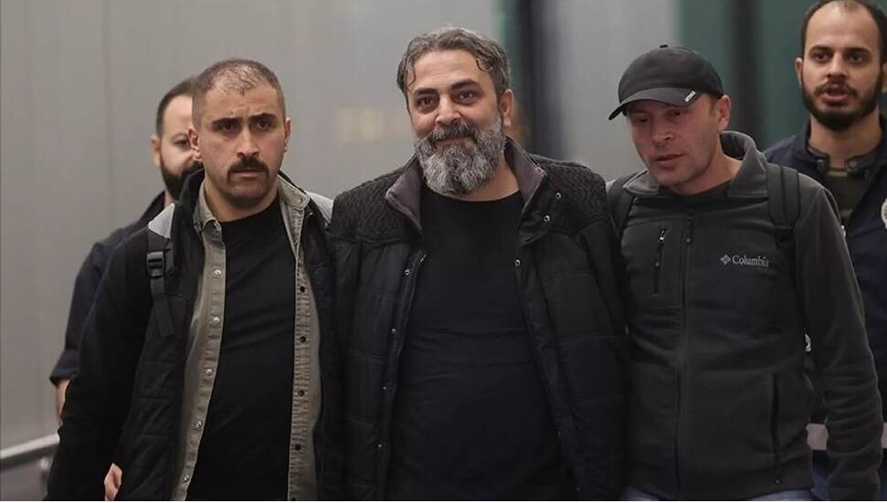 Kırmızı bültenle aranırken Arnavutluk'ta yakalanan Salih Akkurt Türkiye'ye getirildi