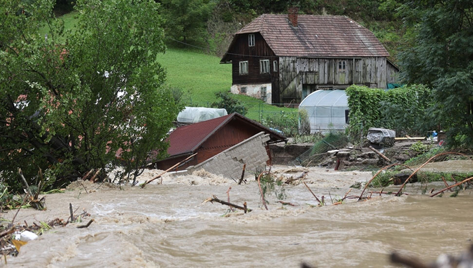 Teksas'ta ailelere acı haber: Selde kaybolan 27 kız çocuğunun öldüğü açıklandı