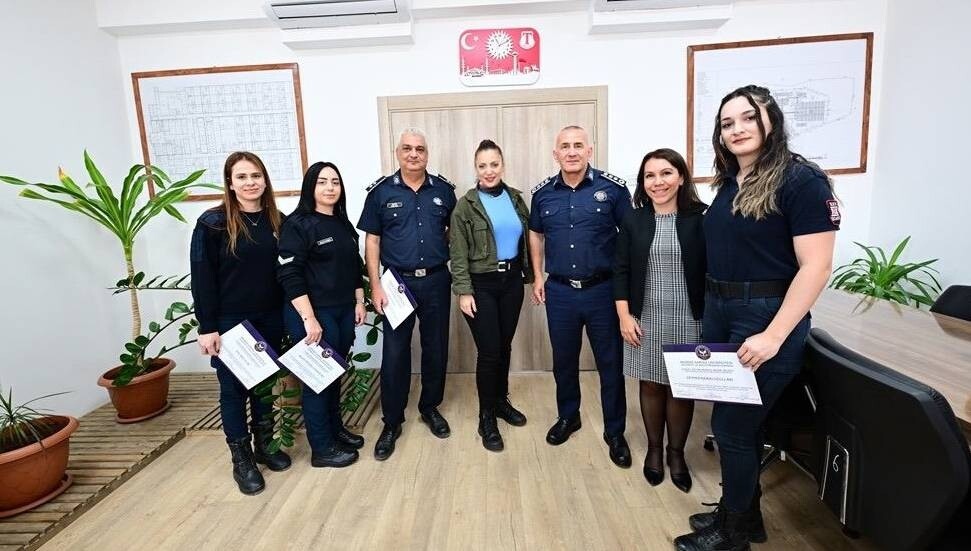 Akdeniz Karpaz Üniversitesi, Merkezi Cezaevi’nde eğitim sertifikalarını törenle sundu