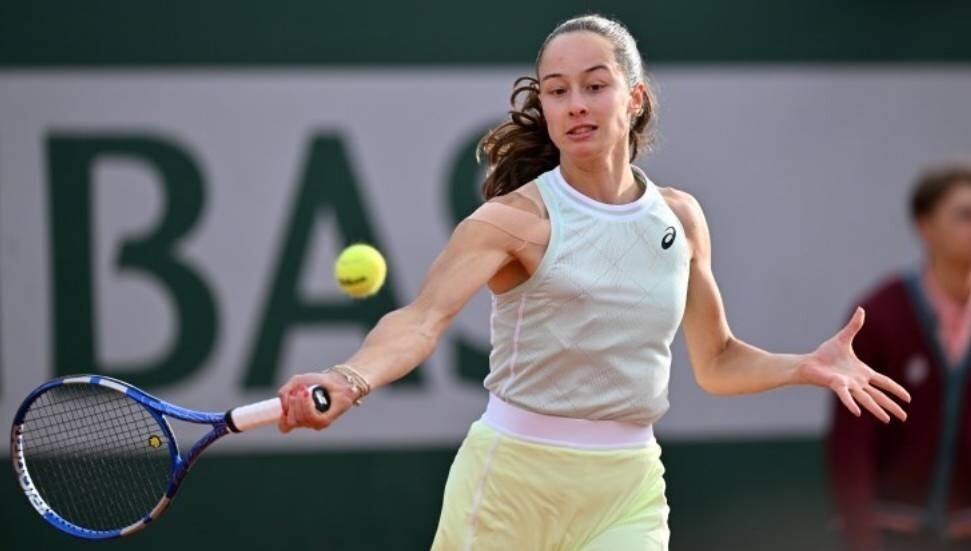Zeynep Sönmez, Wimbledon'da üçüncü tura yükseldi: 75 yıl sonra ilki başardı