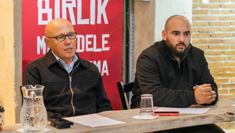 Mehmet Ali Talat, gençlerle bir araya geldi