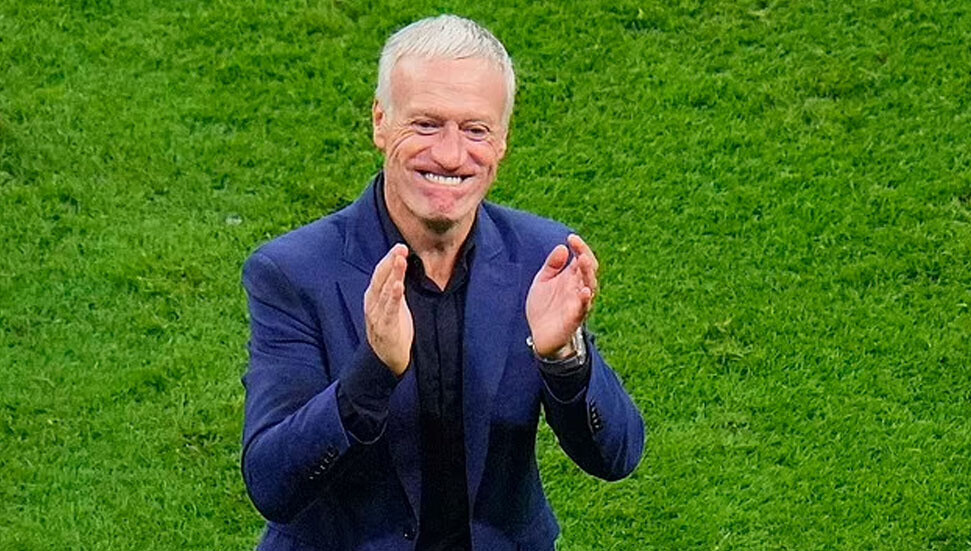 Fransa Milli Takımı Teknik Direktörü Deschamps: Maçın sonunda sadece bir tarafın formasına üçüncü yıldız eklenecek