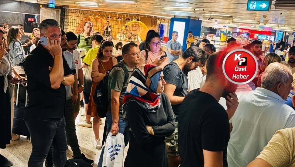 Ercan Havalimanı’nda yolcular perişan: Her 40 dakikada bir rötar veriliyor!