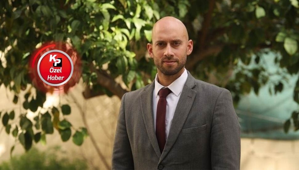 Cypfruvex Yönetim Kurulu üyelerinin, ürünlerini özel işletmeye sattığı iddia edildi