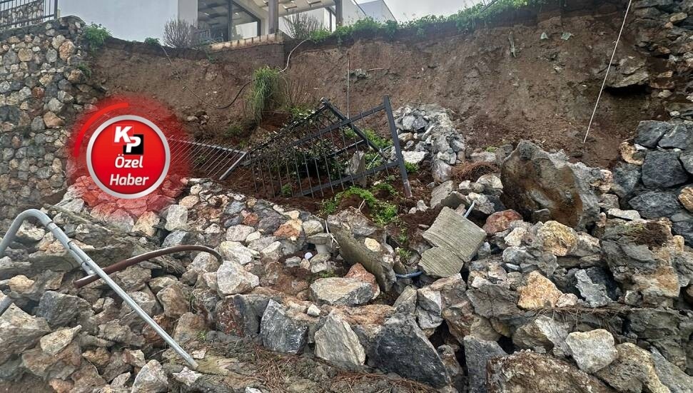 Bellapais’te istinat duvarı çöktü: Site sakinleri belediyeye dilekçe yazdı
