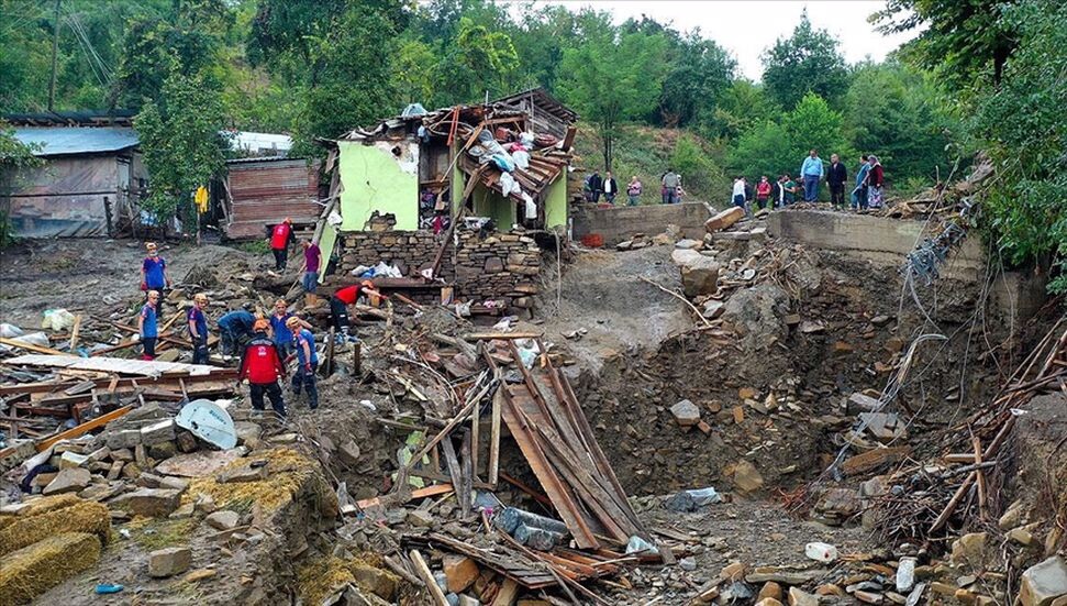 AFAD: Kastamonu'da sel sularına kapılan 2 kişi yaşamını yitirdi