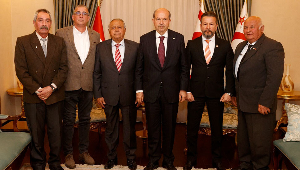 Cumhurbaşkanı Tatar, TMT Mücahitler Derneği Gazimağusa Şubesi heyetini kabul etti