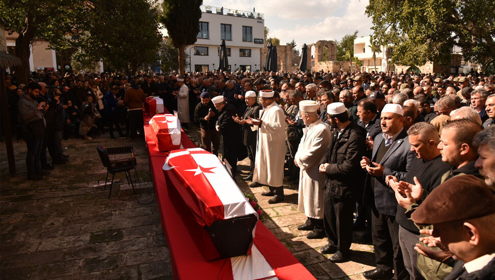 Türkiye’deki depremde hayatını kaybeden son 13 kişi bugün defnediliyor
