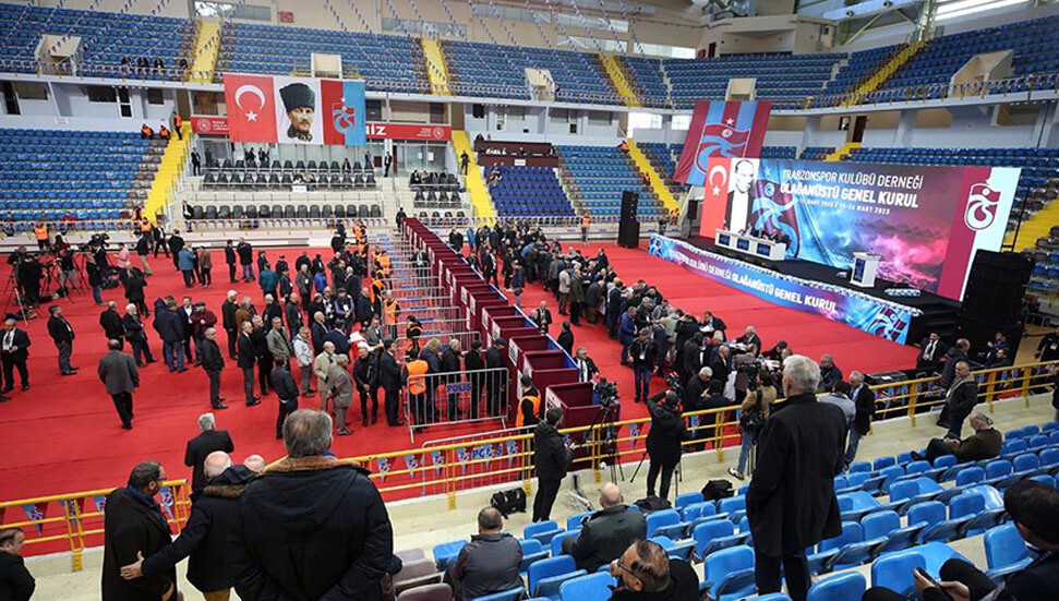 Trabzonspor olağanüstü genel kurulunda oy verme işlemi başladı