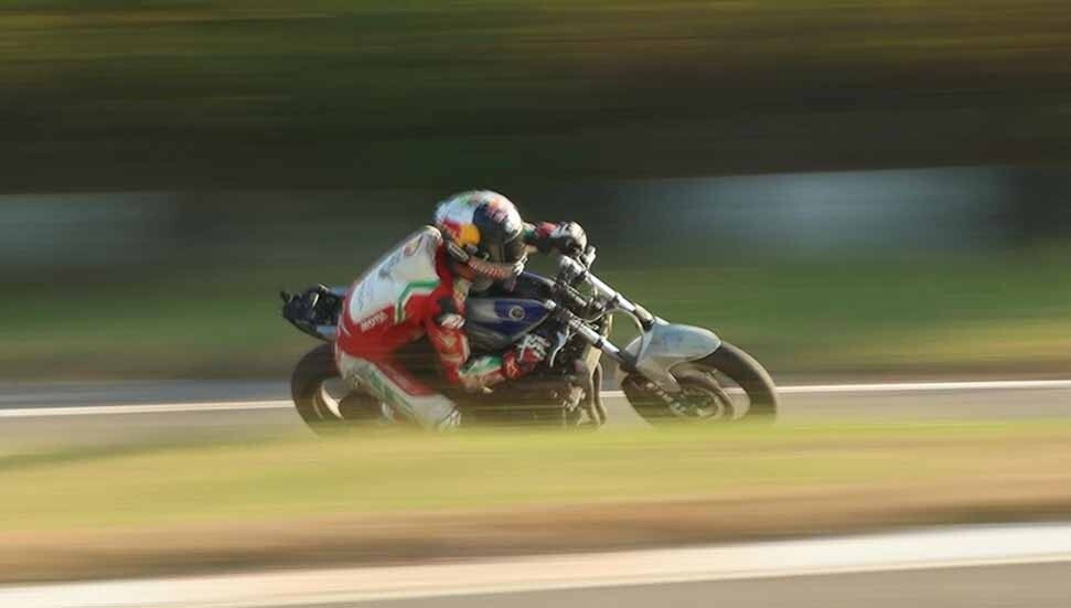 Türk motosikletçiler, hafta sonu İngiltere'de piste çıkacak